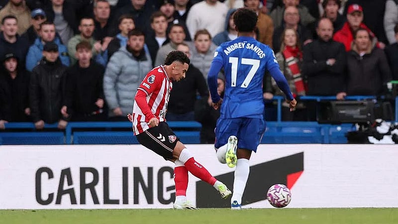 Sunderland stun Chelsea with 2-1 win at Stamford Bridge