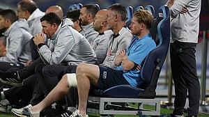 Napoli's De Bruyne sidelined with thigh injury