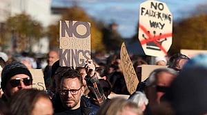 Anti-Trump 'No Kings' rallies draw crowds across US