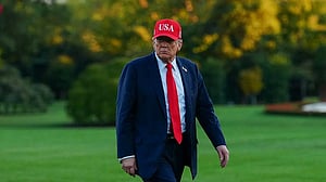 Trump would wade into uncharted legal waters with mass shutdown firings, experts say
