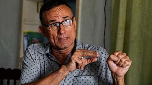 Imprisoned Cuban dissident goes into exile in US