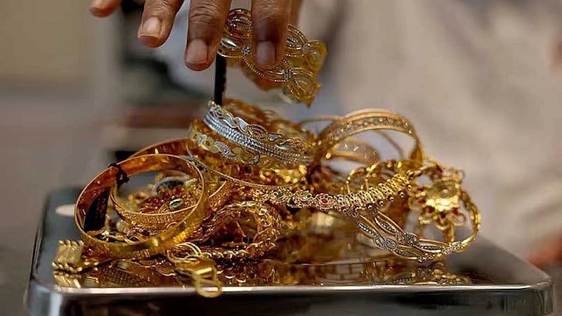 Gold smuggling surges in India as price spikes before festivals