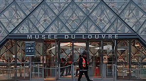 More Louvre heist suspects arrested, French media report