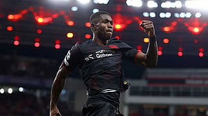 Leverkusen lead does not last long as PSV hold them to draw