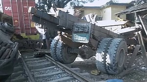Man dies as lorry crashes into freight train in Chattogram city