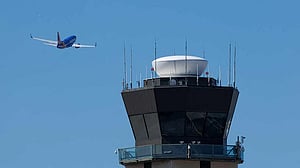 Staffing issues cause delays at US airports as shutdown persists