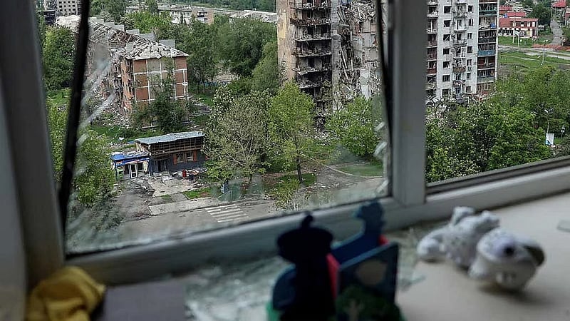 Ukraine bolsters Pokrovsk defences as Russia escalates assaults