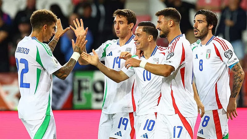 Italy keep World Cup hopes ticking over with crazy 5-4 win over Israel