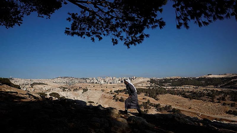 Bedouin face eviction as Israeli settlement spreads near Jerusalem