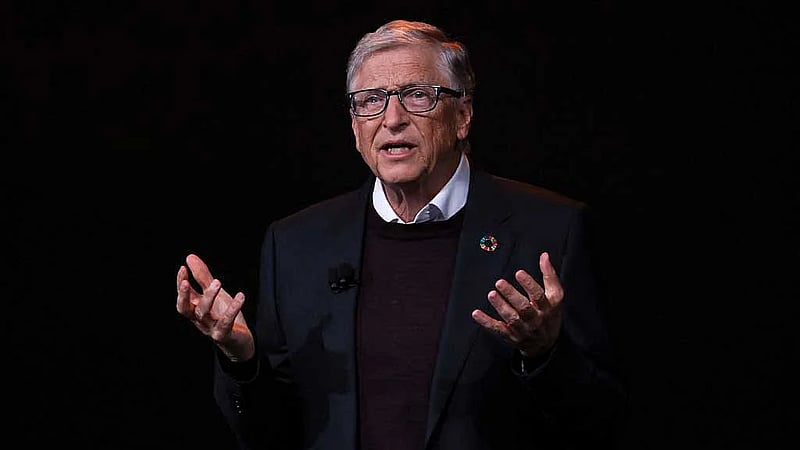 Bill Gates pledges $912 million to global disease fight, urges governments to step up
