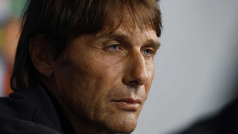 Conte asks reporters for advice during Napoli injury crisis