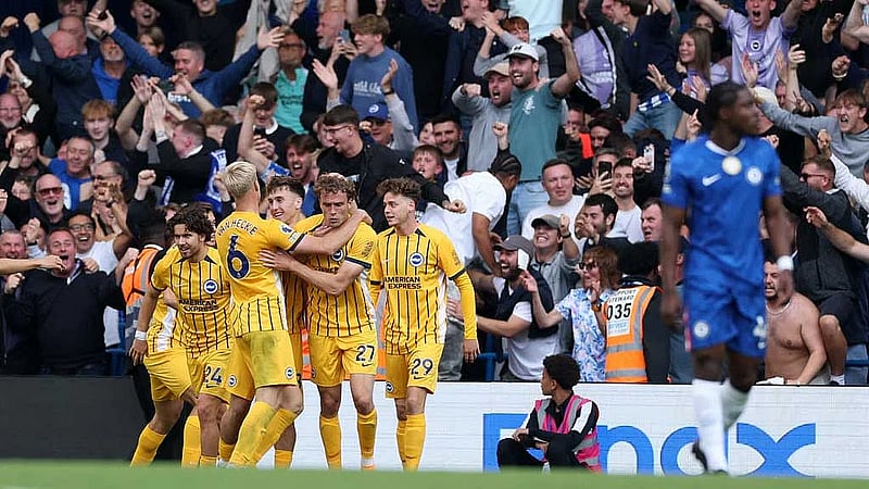 10-man Chelsea suffer 3-1 home defeat by Brighton
