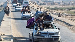 Palestinians face new dilemma as Israeli forces advance