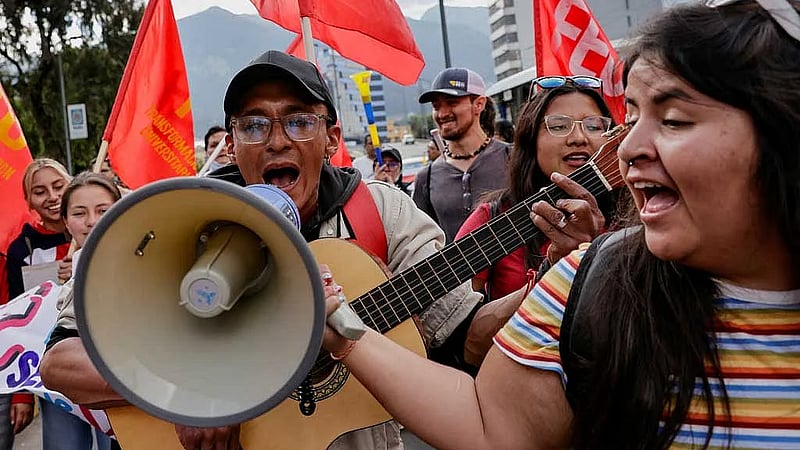 US gives Ecuador nearly $20 million in new funding, drones to fight drug gangs