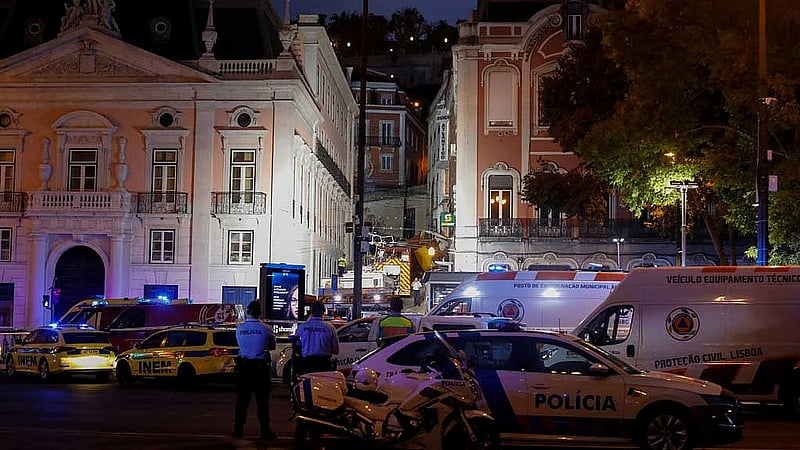 Lisbon mourns 17 victims of cable car crash as investigation begins