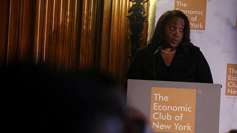 US appeals court rejects Trump bid to oust Fed's Lisa Cook