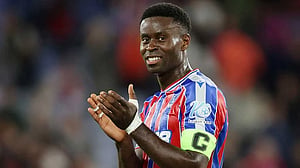 Guehi set to stay at Palace as Liverpool move stalls