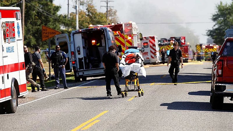 Shooter kills at least four, wounds eight at Michigan church