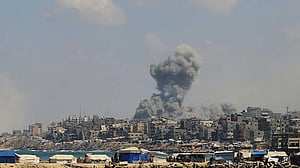 Gaza hit by telecoms blackout as Israeli tanks and infantry advance