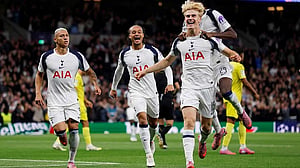 Tottenham edge out Villarreal thanks to early own goal