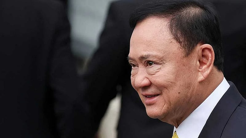 Former Thai PM Thaksin Shinawatra seeks royal pardon, lawyer says