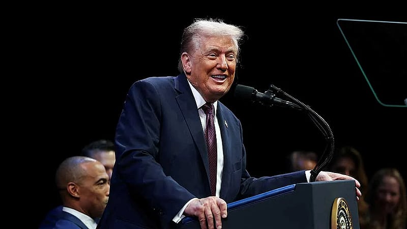 US Supreme Court backs Trump on aggressive immigration raids