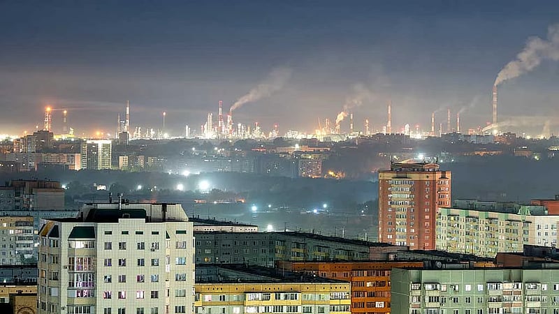 Ukraine attacks major Russian refinery with big drone assault