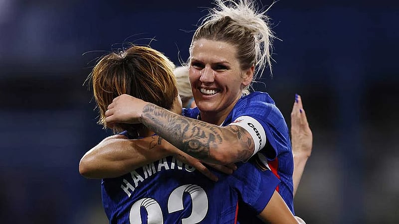 Everton hammer Liverpool, Chelsea off to winning start as WSL returns