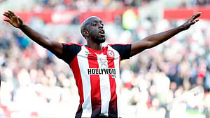 Newcastle sign Wissa from Brentford to replace Isak
