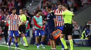 Atletico hit back to hold Arsenal in cagey Champions League semi-final first leg