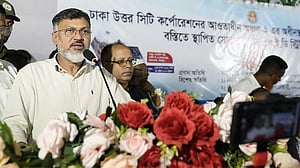 DNCC lights up Bhashantek slum with 450 solar street lamps