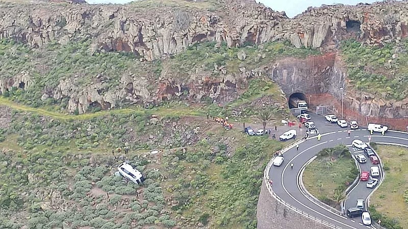 One dead, 27 injured as bus carrying British tourists crashes in Spain's La Gomera