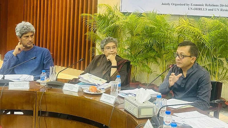 Commerce Minister Muktadir for widening tax net to boost revenue