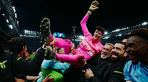 Motta saves four as Lazio beat Atalanta on penalties to reach Coppa Italia final