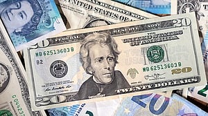 Dollar steady as traders assess stuttering US-Iran talks