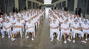 El Salvador holds mass trial for 486 alleged gang members