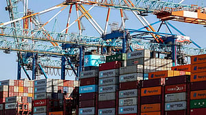 Iran war boosts European logistics profits as shipping chaos persists