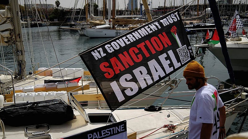 Gaza aid flotilla aims to break Israeli blockade