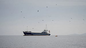 US, Iran may resume talks this week despite port blockade