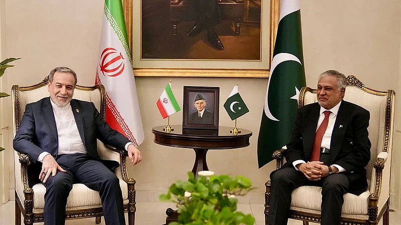 Iran's foreign minister arrives in Pakistan, Trump expects offer satisfying US demands