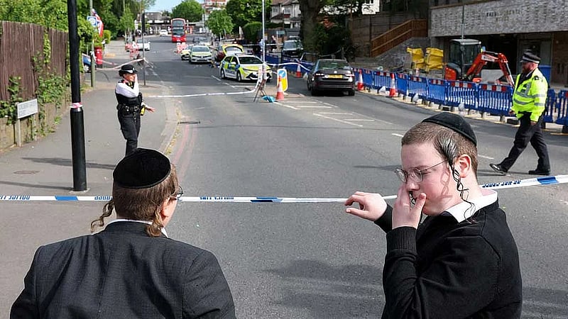 Two Jewish men stabbed in London, police treat attack as terrorism