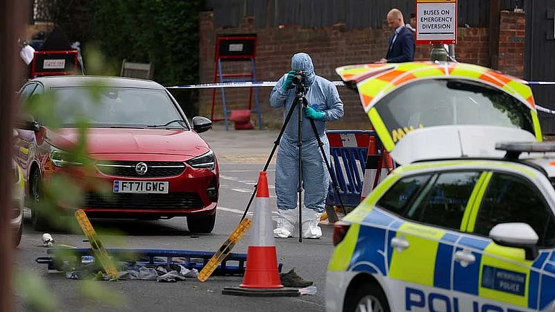 Two Jewish men stabbed in London, Israeli president calls for urgent action