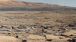 Huge 'bathtub ring' may show contours of ancient ocean on Mars