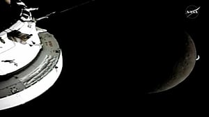 Artemis II moon crew breaks Cold War-era spaceflight distance record