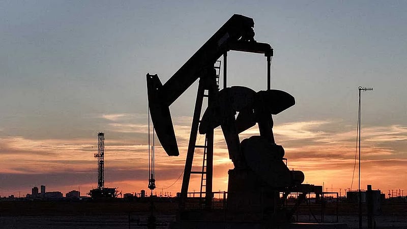 Oil jumps, stock futures slip as US-Iran talks stall
