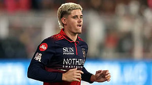 Pietersen backs Bethell to remain in India for IPL despite Cook's criticism