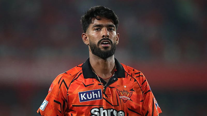 IPL debutant Hinge claims record three wickets in opening over as Sunrisers beat Royals
