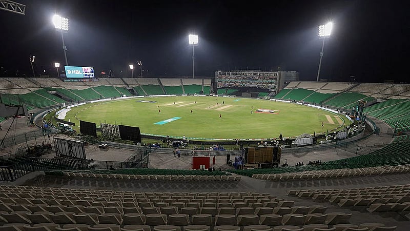 Pakistan to allow spectators at PSL final