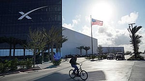 SpaceX has held talks with Saudi fund for possible $5 billion investment in IPO, sources say