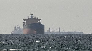 Gulf worries US-Iran talks may cement Tehran's 'golden' grip on Hormuz